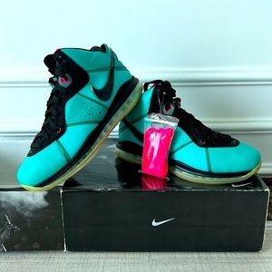 Men’s Nike Lebron 8